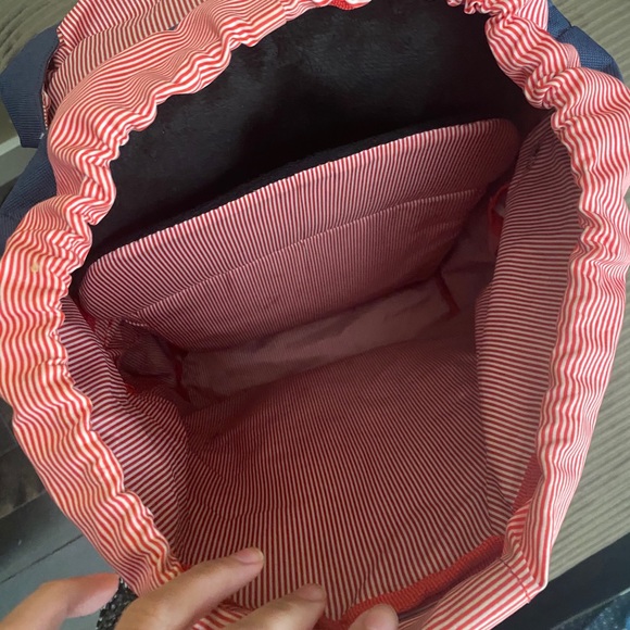 Herschel used back pack! - Picture 4 of 4